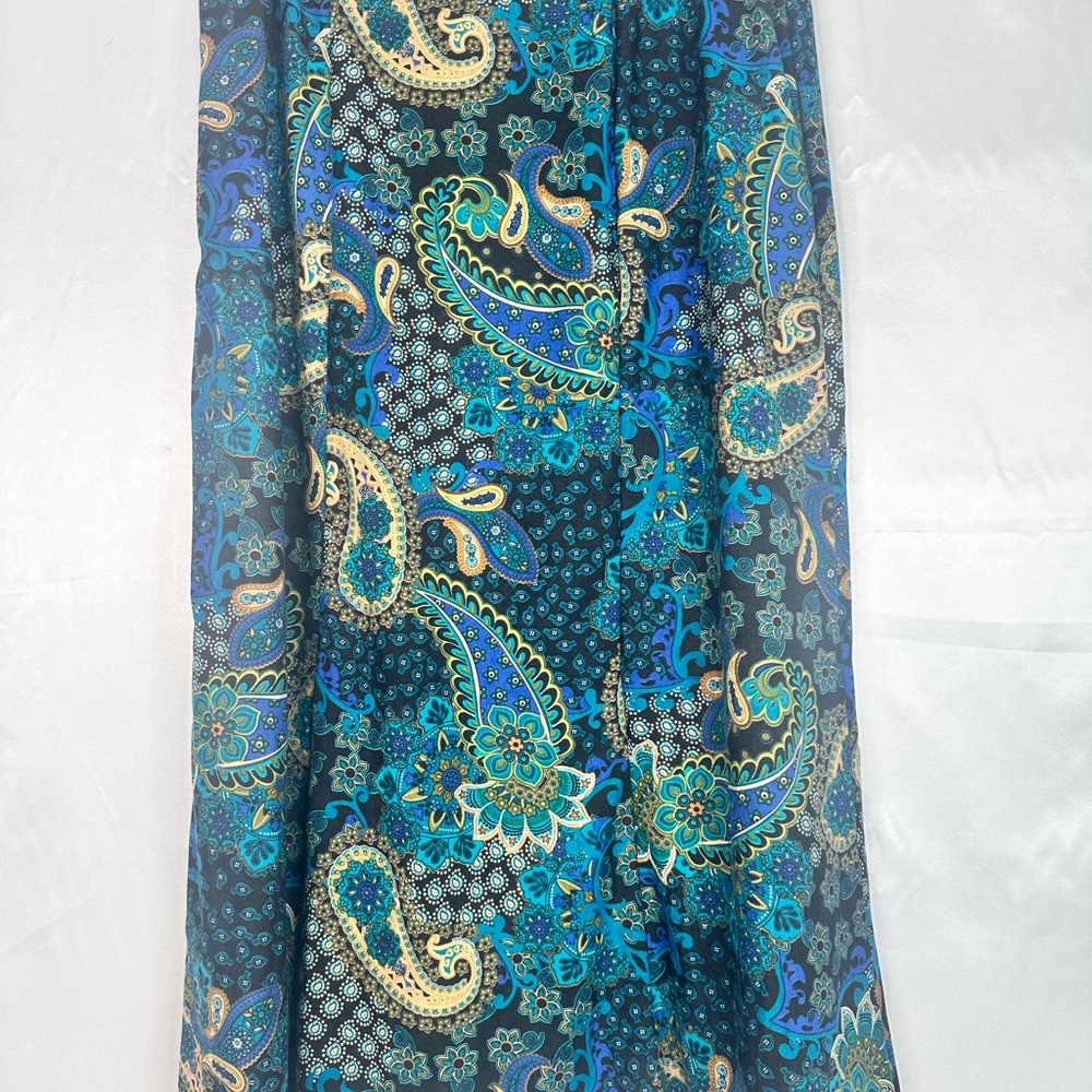 Notations Paisley‎ Skirt in Blue and Green - Picture 5 of 8